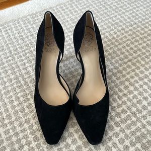 Vince Camuto Black suede pump!